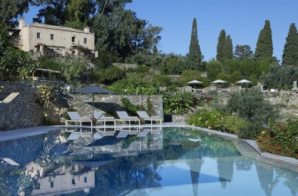 Αυτό είναι το πιο ρομαντικό ξενοδοχείο της Ελλάδας στη Πελοπόννησο! 9