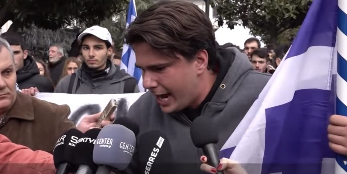 Έλληνας μαθητής προς Τσίπρα: «Δεν πήρες την άδεια των Ελλήνων για να ξεπουλήσεις την Μακεδονία» 27