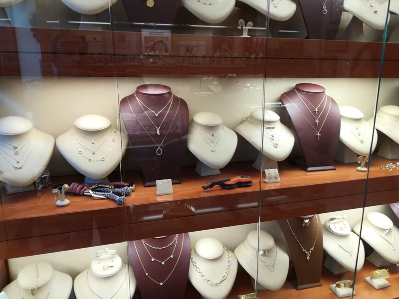 Το Κόσμημα Κοντόπουλος μας κερνάει για καλή χρονιά 10