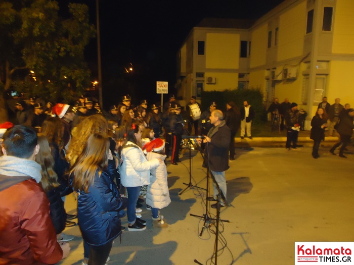 Φωταγωγήθηκε το δέντρο στο Βιοτεχνικό Πάρκο Καλαμάτας 8