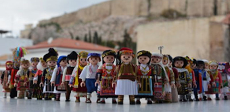 Βγήκαν τα playmobil με παραδοσιακές ελληνικές φορεσιές και είναι το καλύτερο δώρο Χριστουγέννων 1