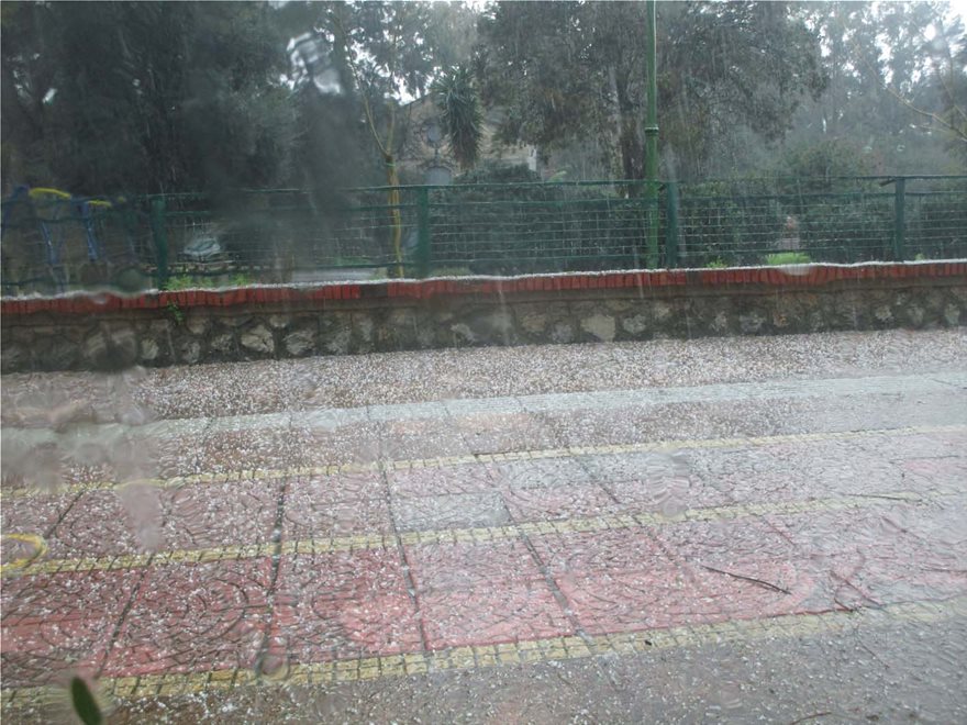 Ισχυρή χαλαζόπτωση σε Καλαμάτα και Μάνη (photos+video) 20