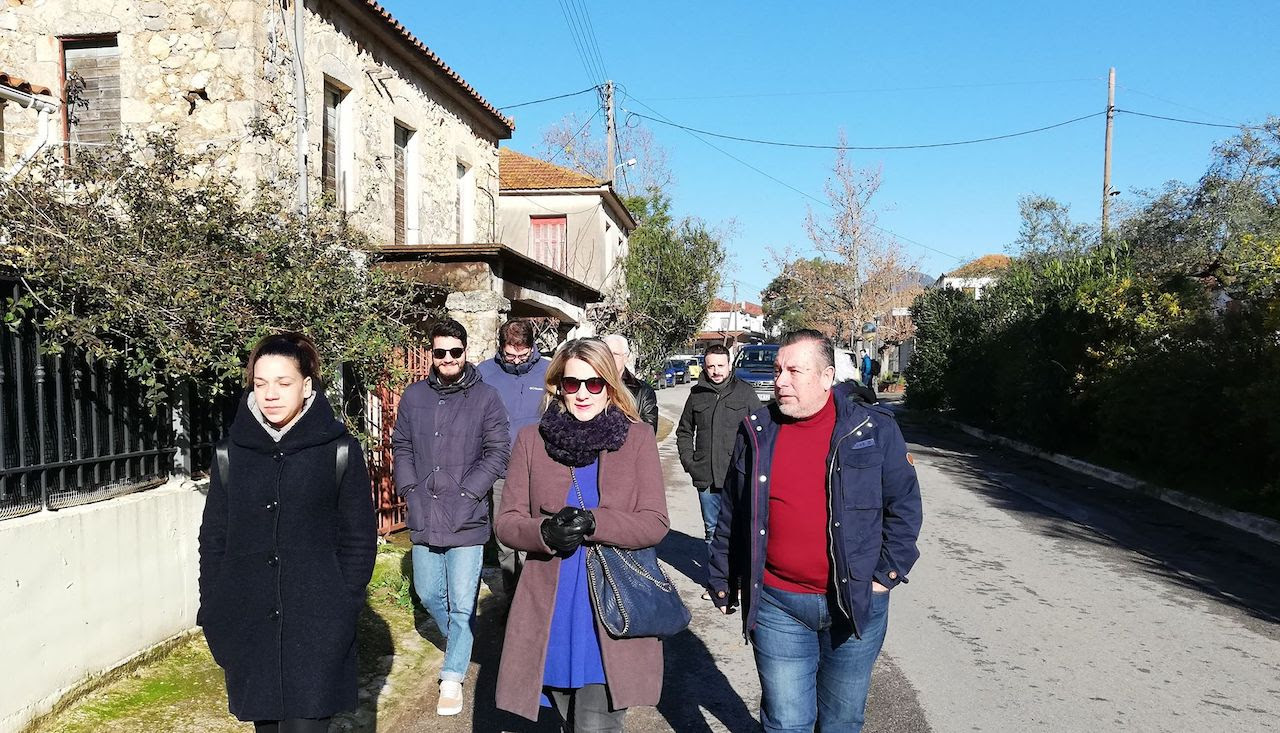 Θεοφάνεια στο Πήδημα η υποψήφια δήμαρχος Τόνια Κουζή με μέλη από την παράταξη της 11