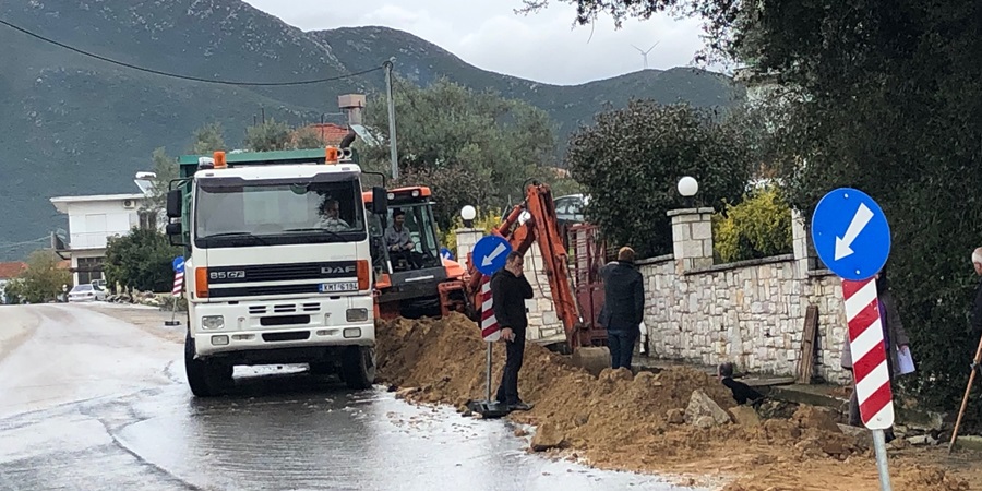 Έργα αντιπλημμυρικής προστασίας στη Χώρα 40