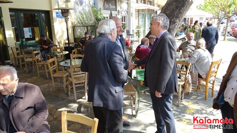 Στην κεντρική αγορά της Καλαμάτας ο Μανώλης Μάκαρης 4