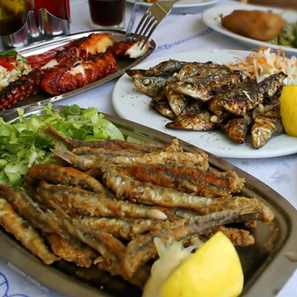 Κυριακή των βαϊων για θαλασσινά και ουζάκι Αριστοτέλειο 8