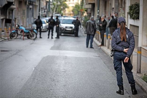 Εφιαλτικές στιγμές για ηλικιωμένη! Επί 3 ώρες τη χτυπούσαν ληστές! 12