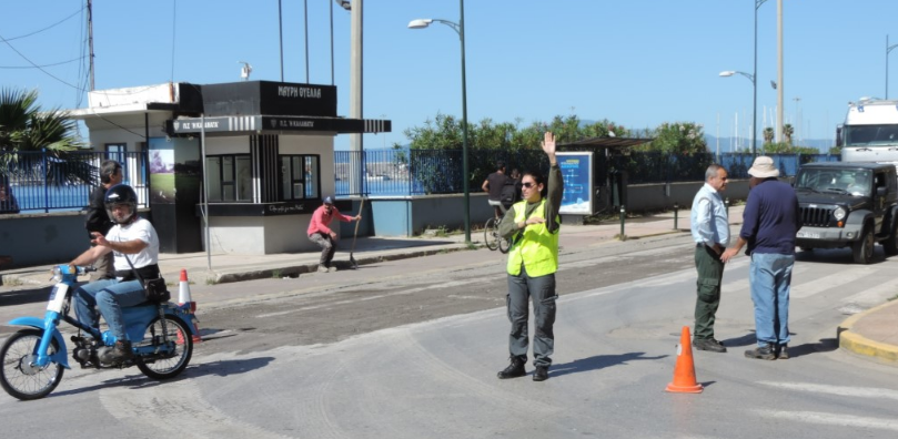 Εργασίες ασφαλτόστρωσης στη Ναυαρίνου 2