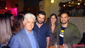 Ο Βασίλης Τζαμουράνης στο πάρτυ του Πρότυπου Δήμου 46