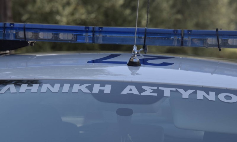 Συνελήφθησαν στο αεροδρόμιο Καλαμάτας με πλαστά έγγραφα για Σουηδία 52