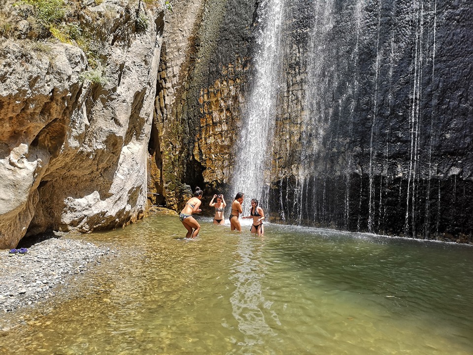 Οι πεζοπόροι του Ευκλή, στην κοίτη του ποταμού Νέδοντα. 7