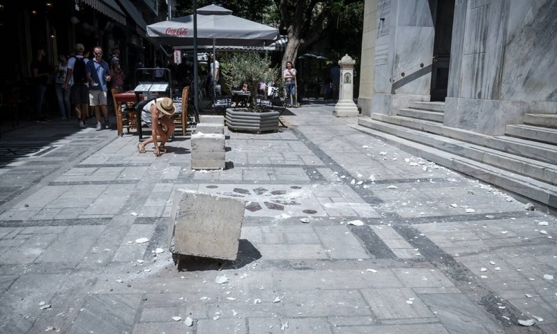 Σεισμός Αθήνα: Μικροτραυματισμοί και ζημιές σε κτήρια 22