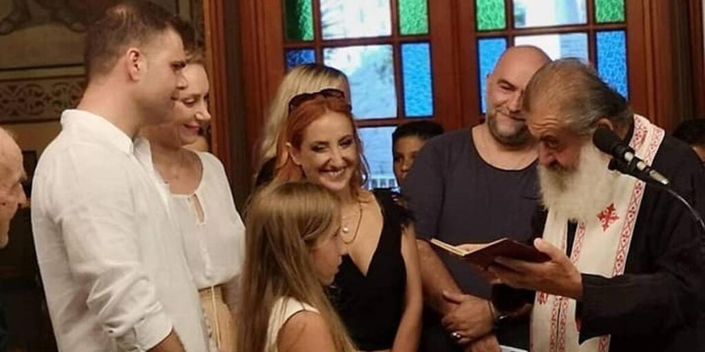 Στόκας-Ψυχίδου: Βάφτισαν την 9χρονη κόρης τους στην Κορώνη! (Photos)