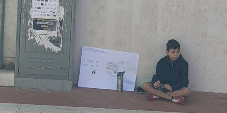Στα βήματα της Γκρέτα ένας 12χρονος Ιταλός – Διαδήλωσε μόνος του για το κλίμα 1