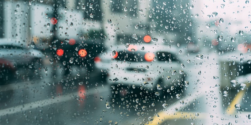 Καιρός: Βροχές, πτώση της θερμοκρασίας και θυελλώδεις βοριάδες τη Δευτέρα 13
