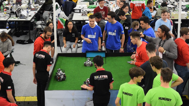 Καλαμάτα: Παγκόσμια διάκριση για ομάδα ρομποτικής από την bitLab Πληροφορική 4