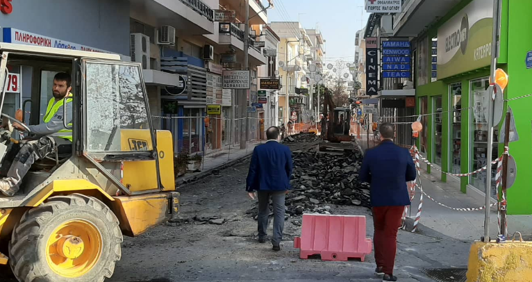 Ξεκίνησαν οι εργασίες για την πεζοδρόμηση στην οδό Ιατροπούλου 7