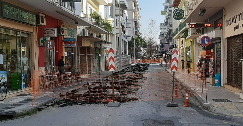 Ξεκίνησαν οι εργασίες για την πεζοδρόμηση στην οδό Ιατροπούλου 5