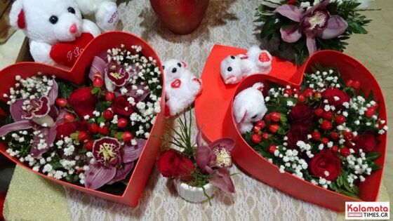 Αποστολή λουλουδιών για το πιο γλυκό «Σ' αγαπώ» από το ανθοπωλείο Μπούνας 16