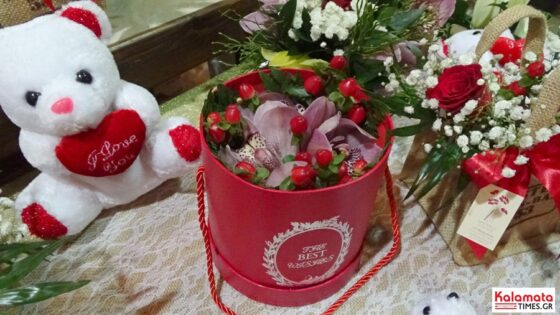 Αποστολή λουλουδιών για το πιο γλυκό «Σ' αγαπώ» από το ανθοπωλείο Μπούνας 11