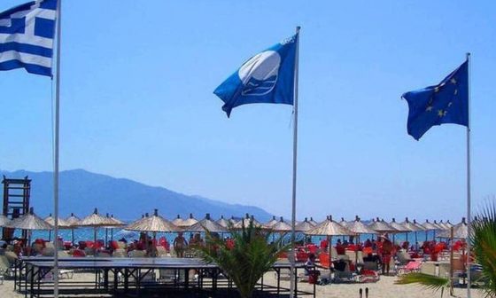 Η Ελλάδα δεύτερη παγκοσμίως σε Γαλάζιες Σημαίες – Οι 6 παραλίες της Καλαμάτας