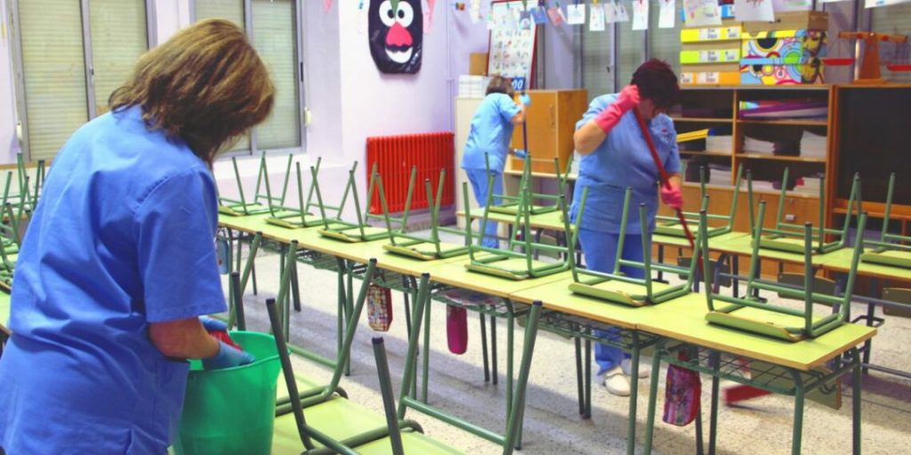 Μονιμοποίηση συμβασιούχων και νέες προσλήψεις στη σχολική καθαριότητα ζητά το ΚΚΕ Μεσσηνίας 1