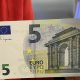 Τα καινούργια χαρτονομίσματα των 5 ευρώ με την υπογραφή της Κριστίν Λαγκάρντ 5
