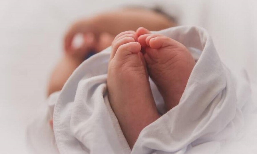 Επίδομα γέννας: Παράταση στις αιτήσεις – Τι αλλάζει για το εφάπαξ 1