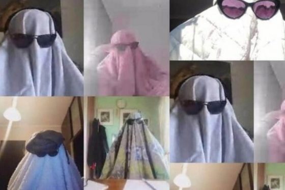 Σέρρες: Μαθητές ντύθηκαν φαντάσματα και έκαναν μάθημα μέσω διαδικτύου