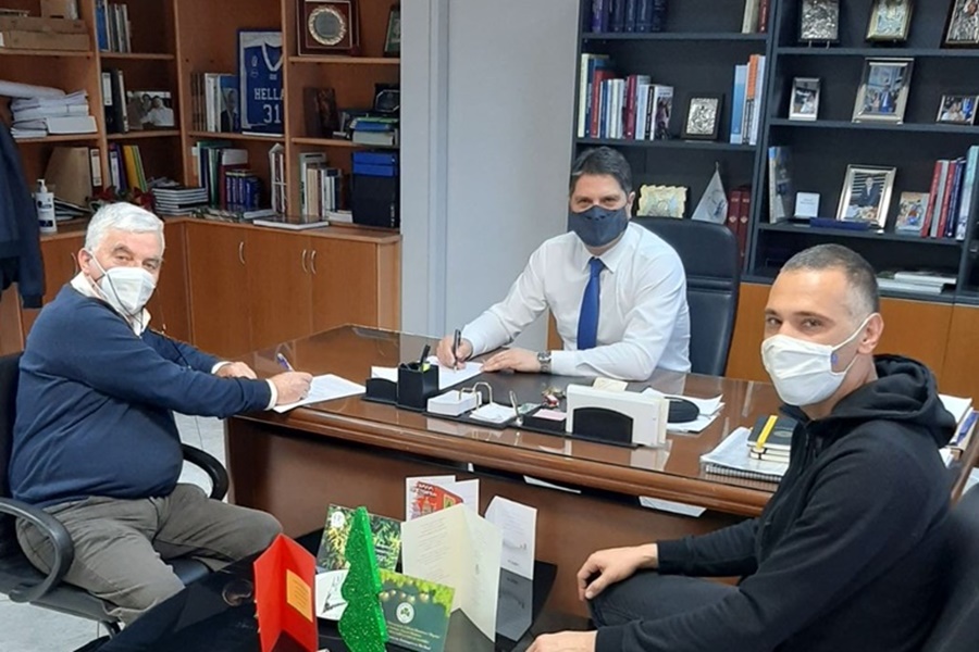 Υπεγράφησαν και ξεκινούν εργασίες Αναβάθμισης στο Δημοτικό Στάδιο Μεσσήνης 1