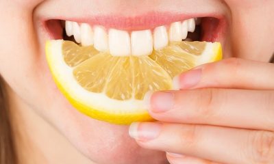 9 φυσικοί τρόποι για λεύκανση δοντιών στο σπίτι σε 3 λεπτά 24