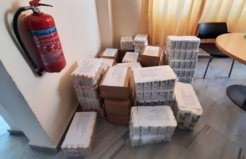 Είδη πρώτης ανάγκης προσέφεραν εκπρόσωποι της Ένωσης Συνταξιούχων Απόστρατων της Ελληνικής Αστυνομίας Ν. Μεσσηνίας 3