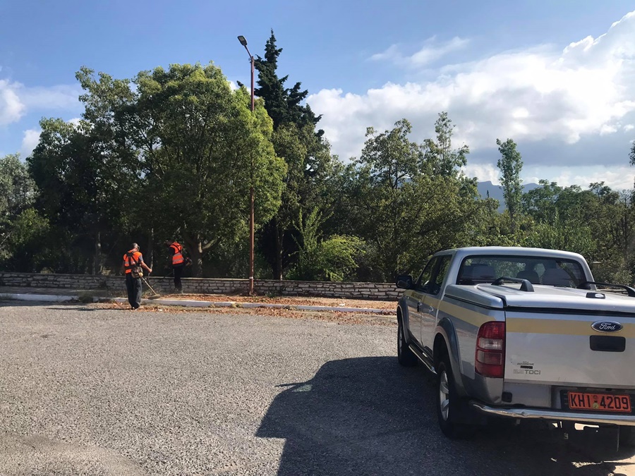 Καθαριότητα ενόψη του Αγίου Πνεύματος στην Αγ. Τριάδα 10