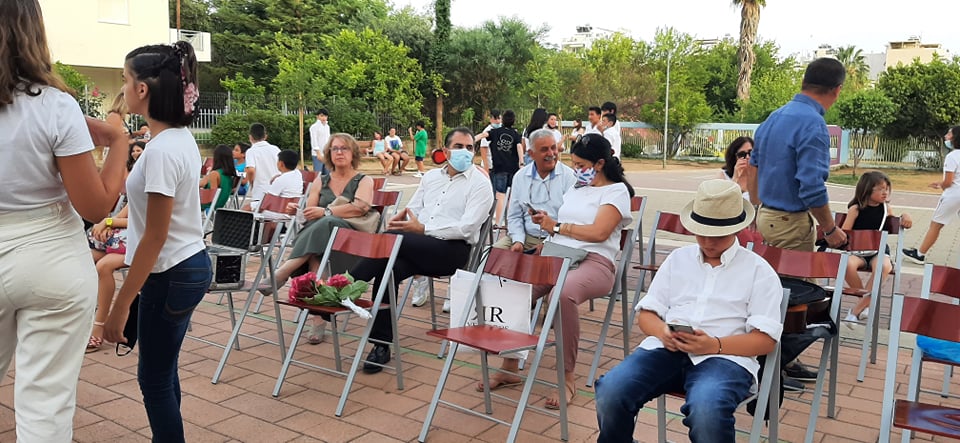 Ευχές για καλή πρόοδο από τον Δήμαρχο στην αποφοίτηση των μαθητών 7