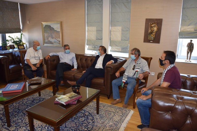 Εθιμοτυπική επίσκεψη από τον Πρέσβη της Παλαιστίνης στον Δήμαρχο Καλαμάτας 4