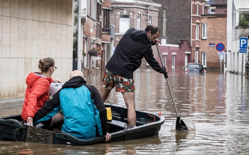 Απελπισία: Πάνω από 120 νεκροί, δεκάδες οι αγνοούμενοι από τις καταστροφικές πλημμύρες σε Γερμανία, Ολλανδία, Βέλγιο 1