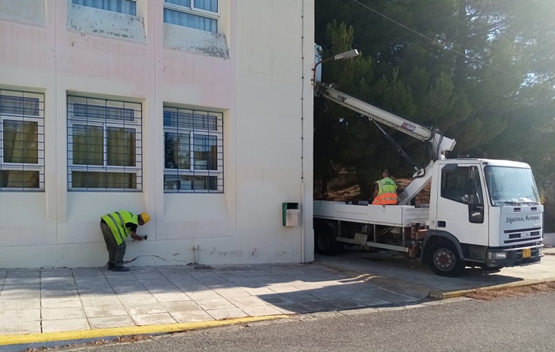 Συνεχίζονται οι επισκευές και συντηρήσεις σχολικών κτηρίων του Δήμου Καλαμάτας 8