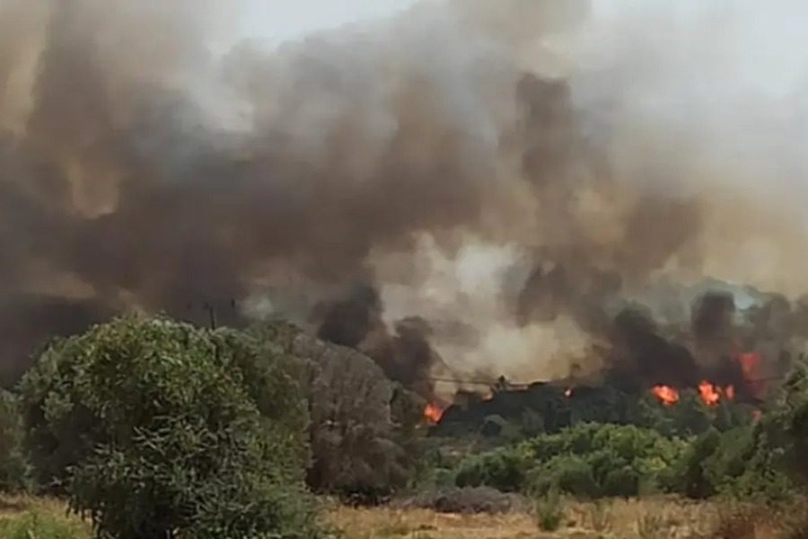 Μεγάλες φωτιές σε Ρόδο, Αγρίνιο και Σουφλί ‑ Εκκενώθηκαν οικισμοί και χωριά 1