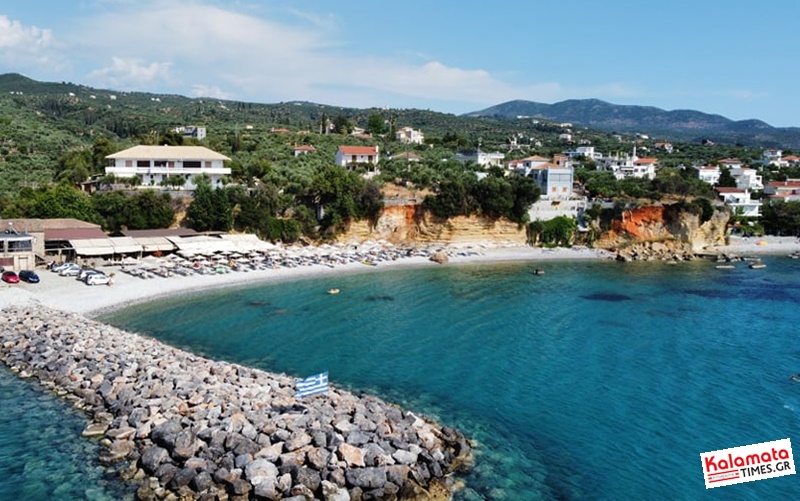 Το Λιθάρι beach - bar μεταμορφώνεται κάθε καλοκαίρι και γίνεται από τις πιο must επιλογές μας 16