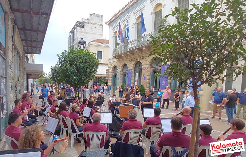 H Καλαμάτα με τη φιλαρμονική της, αποχαιρέτησε τον Μίκη Θεοδωράκη (video) 6