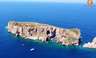 Τσιχλί Μπαμπά: Το νησί της Μεσσηνίας με το κρυμμένο μυστικό 1