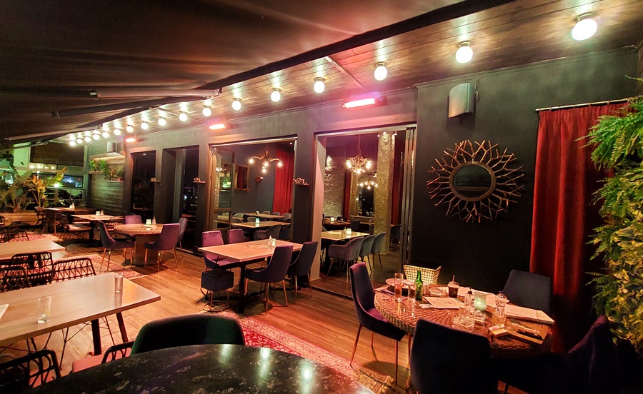 Da Luz wine bar restaurant συντροφιά με ένα πιάνο και δυο φωνές κάθε Παρασκευή και Σάββατο 7