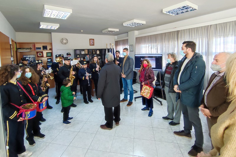 Τα κάλαντα είπαν στον Δήμαρχο η Δημοτική Φιλαρμονική Μεσσήνης 22 Τα κάλαντα είπαν στον Δήμαρχο η Δημοτική Φιλαρμονική Μεσσήνης 11