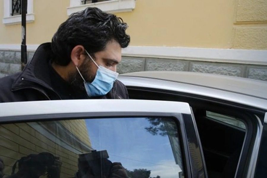 «Έπαιρνε ιερόδουλες σε διαμέρισμα στο Παγκράτι και τις έντυνε καλόγριες» 3