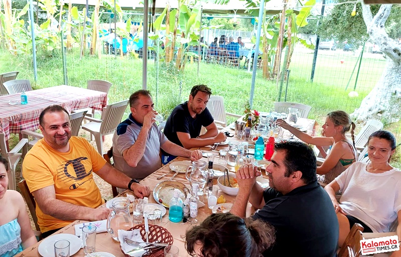 Στιγμές χαλάρωσης για τον Δήμαρχο Καλαμάτας με την οικογένεια του σε γνωστό εστιατόριο της πόλης 7