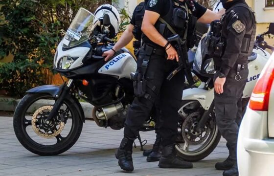 Συνελήφθησαν τρία άτομα για κλοπές σε καταστήματα στην Καλαμάτα