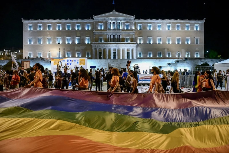 Athens Pride 2022: Σήμερα η παρέλαση με Γιώργο Καπουτζίδη, Έλενα Παπαρίζου και Onirama 1