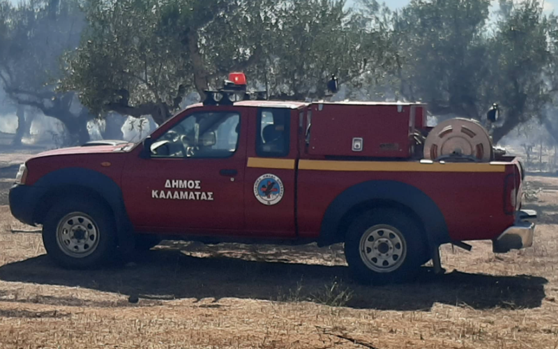 Παρόν και ο Δήμος Καλαμάτας στην κατάσβεση πυρκαγιάς στο Αριοχώρι 5