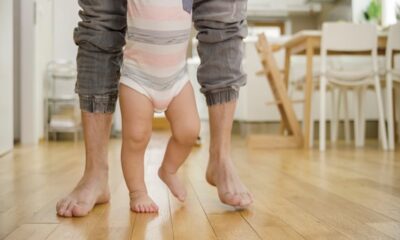 ποια είναι τα οφέλη στο να περπατάνε τα μικρά παιδιά ξυπόλητα 24