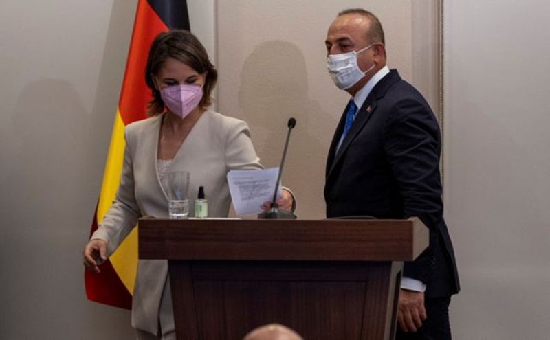 Αναλένα Μπέρμποκ: Απανωτά «χαστούκια» στην Άγκυρα – Έχασε την ψυχραιμία του ο Τσαβούσογλου 1